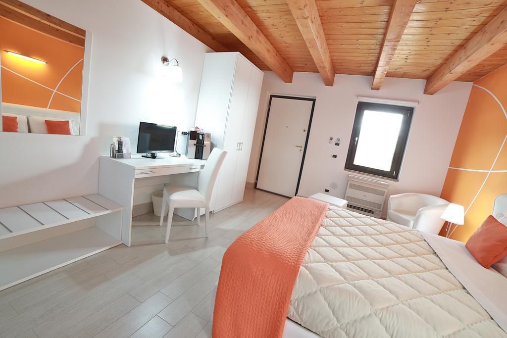 Villa Giulia Del Cavaliere Castrovillari Ngoại thất bức ảnh